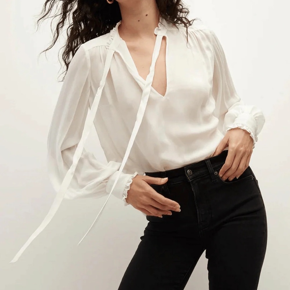 NWT Veronica Beard “Louama” Top in Off-White. Size 6